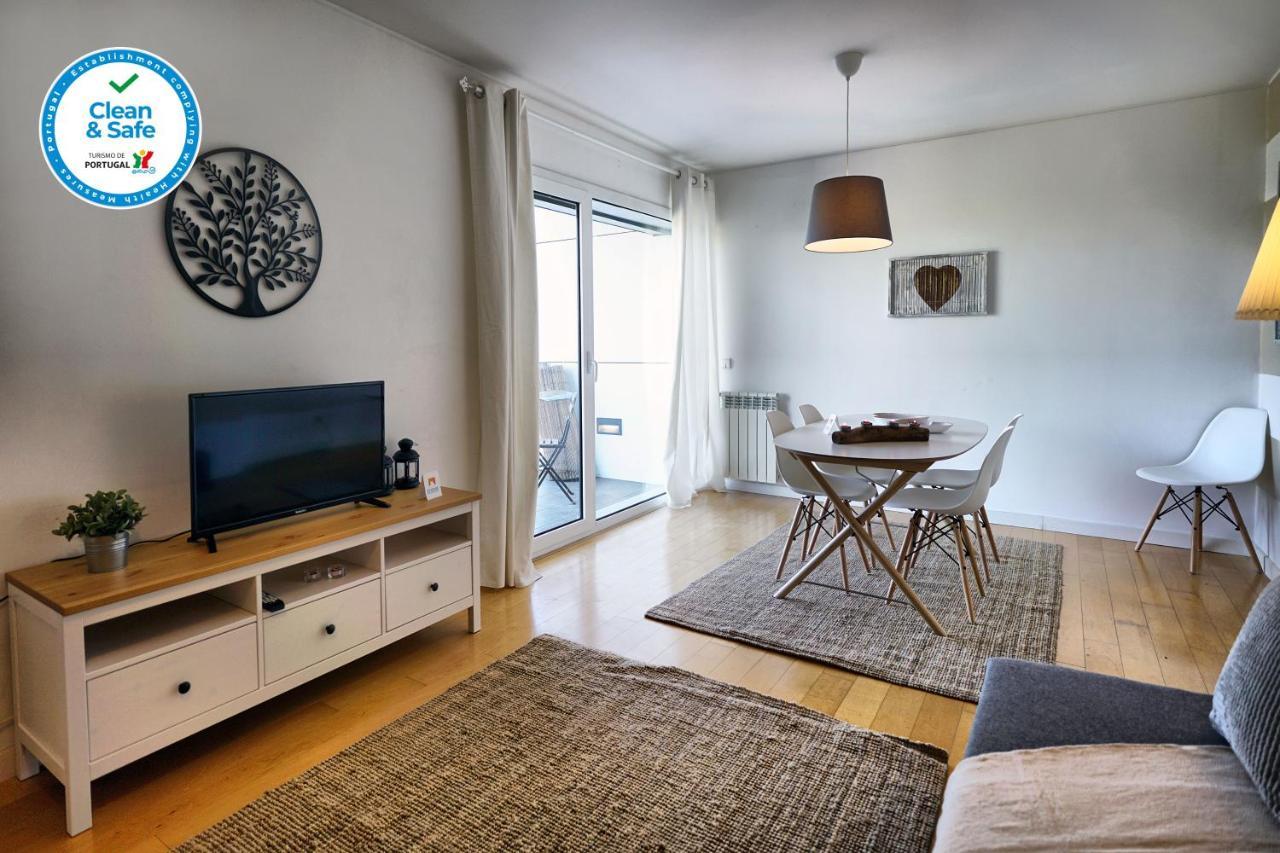 Bridge View With Balcony Apartment Sacavem Exterior photo